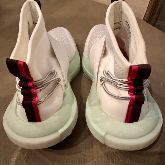 SOREL - Explorer Defy Mid NWT 8 New in Box! Sea Salt/Sea Sprite - Picture 12 of 16